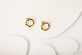 ARETE ARO IRREGULAR DORADO