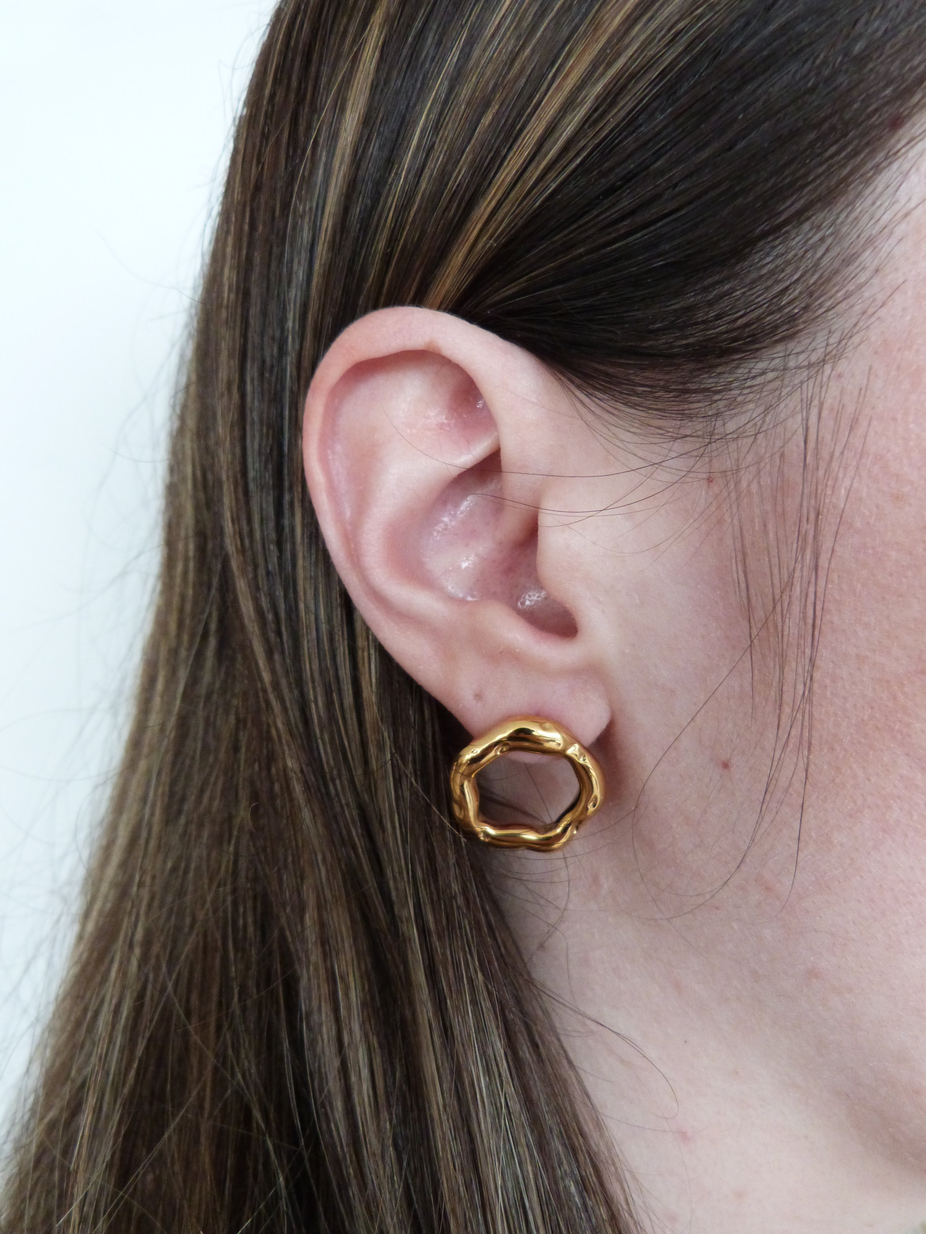 ARETE ARO IRREGULAR DORADO