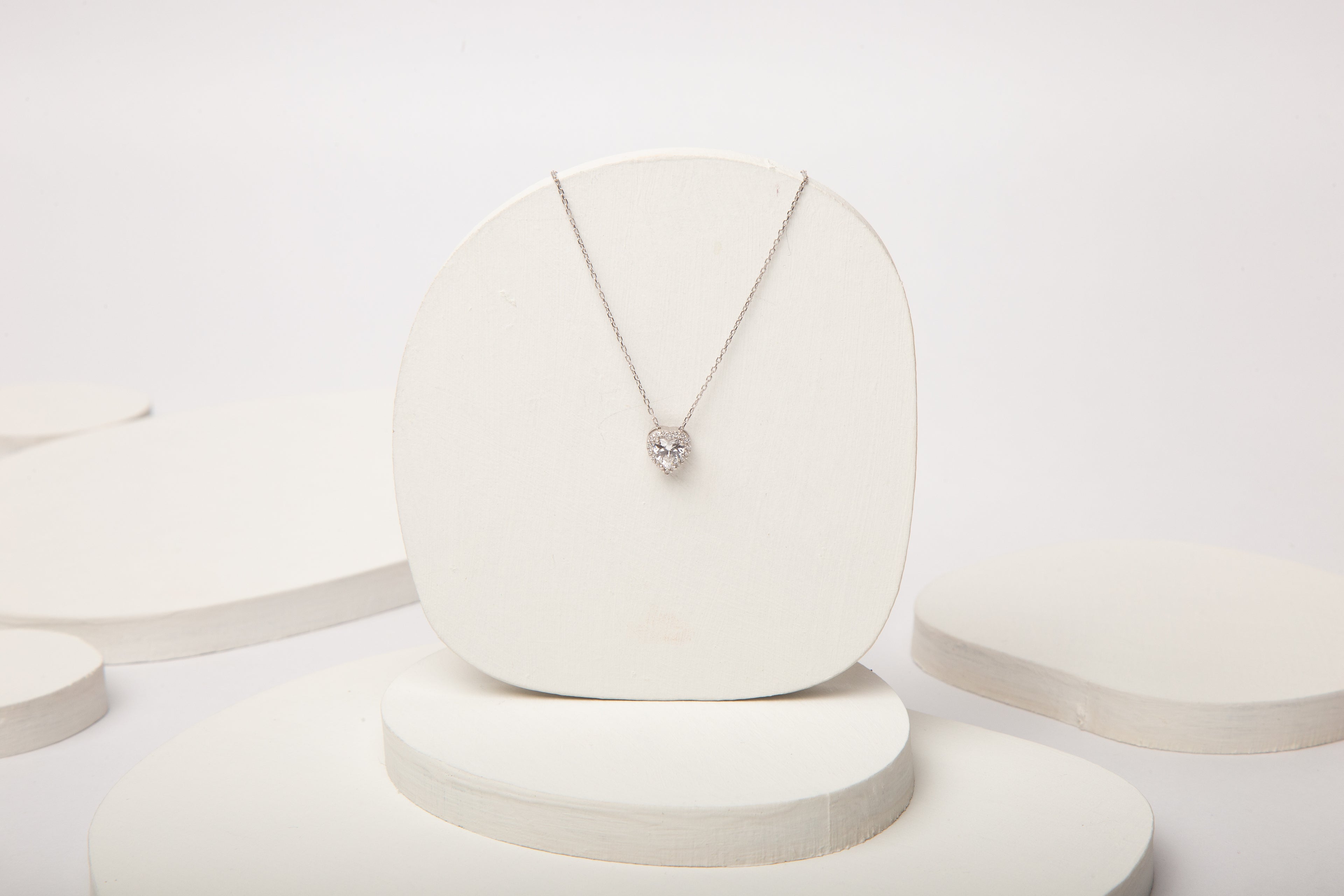 CADENA CIRCON CORAZON HALO